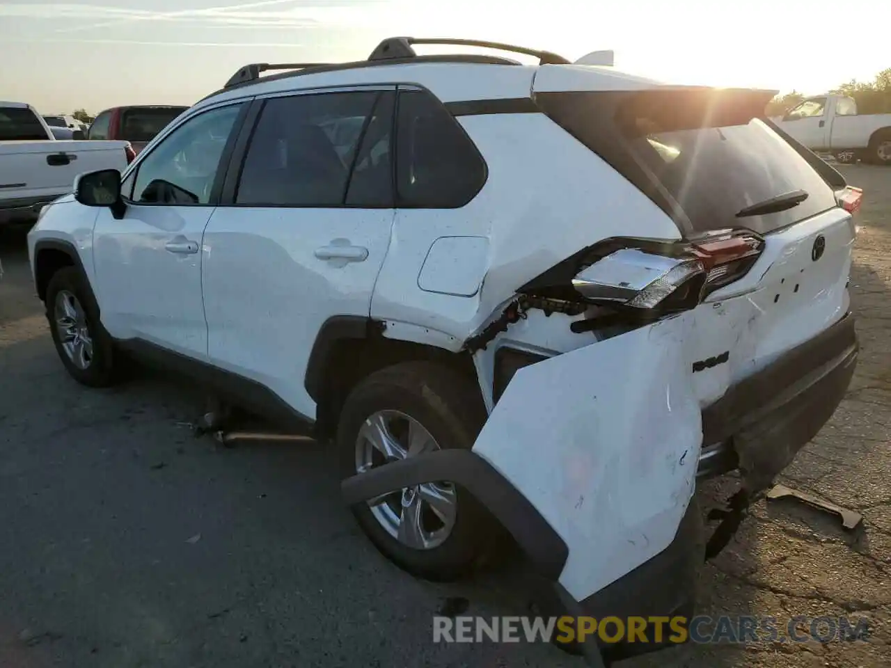 2 Photograph of a damaged car 2T3W1RFV1NW195799 TOYOTA RAV4 2022