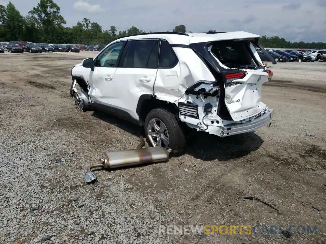 3 Photograph of a damaged car 2T3W1RFV2NC185302 TOYOTA RAV4 2022