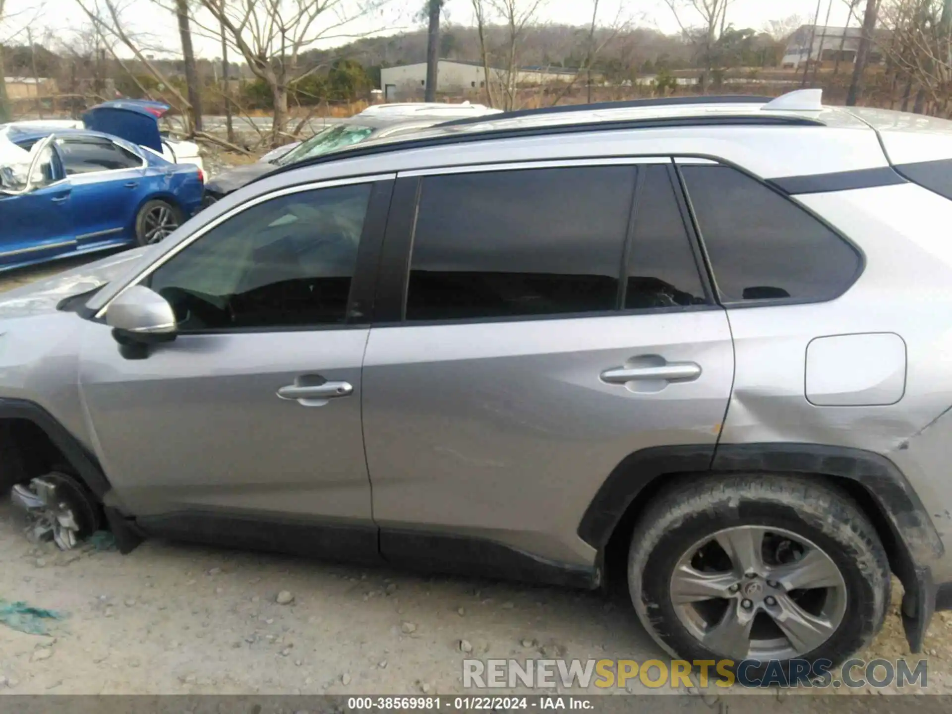 14 Photograph of a damaged car 2T3W1RFV3NC182067 TOYOTA RAV4 2022