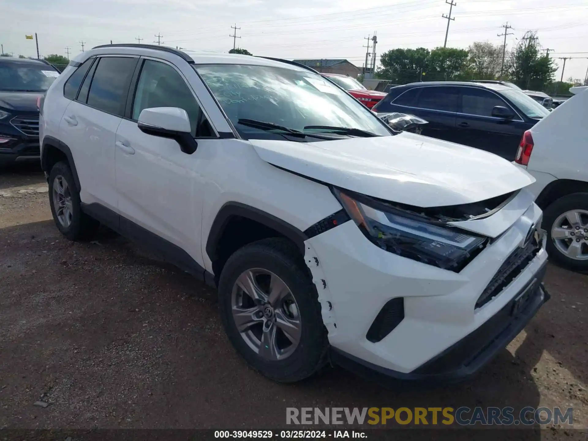 1 Photograph of a damaged car 2T3W1RFV5NW197409 TOYOTA RAV4 2022