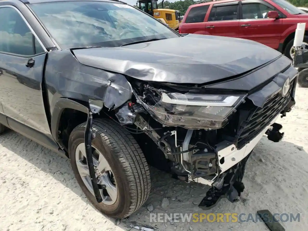 9 Photograph of a damaged car 2T3W1RFV6NC182340 TOYOTA RAV4 2022