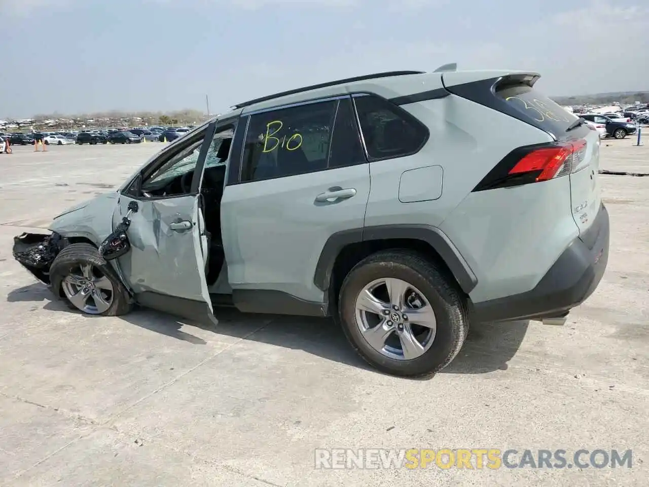 2 Фотография поврежденного автомобиля 2T3W1RFV7NW212668 TOYOTA RAV4 2022