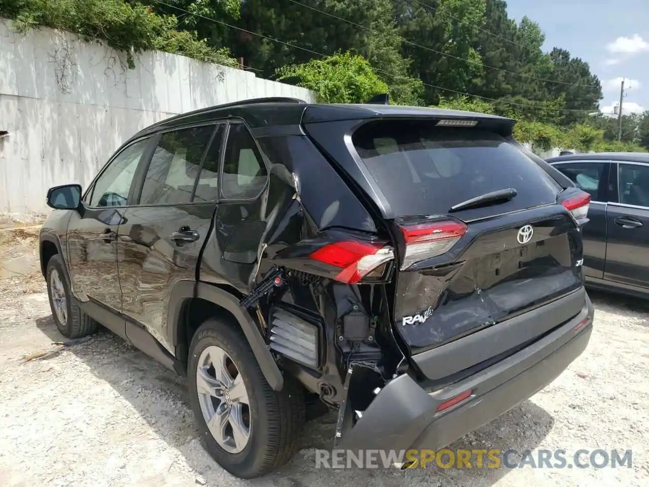 3 Photograph of a damaged car 2T3W1RFV8NC178354 TOYOTA RAV4 2022