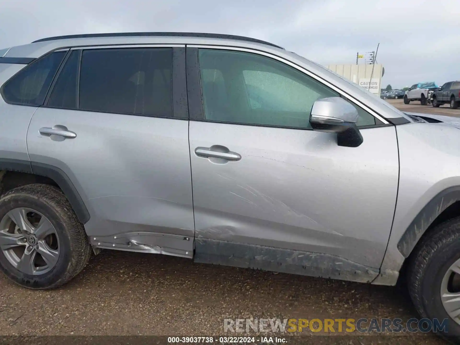 13 Photograph of a damaged car 2T3W1RFV8NW192687 TOYOTA RAV4 2022