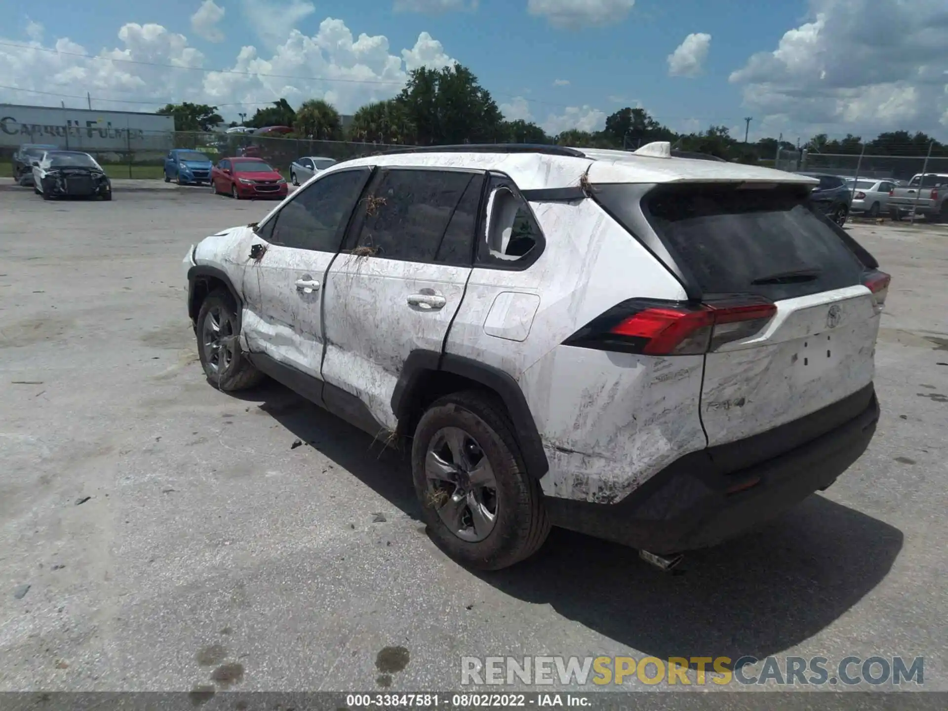 3 Photograph of a damaged car 2T3W1RFV9NW202112 TOYOTA RAV4 2022