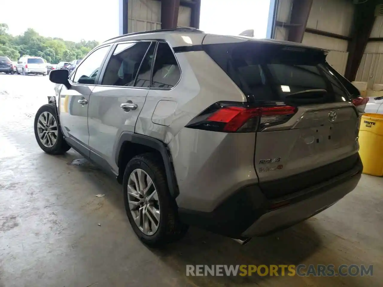 3 Photograph of a damaged car 2T3Y1RFV3NC183342 TOYOTA RAV4 2022