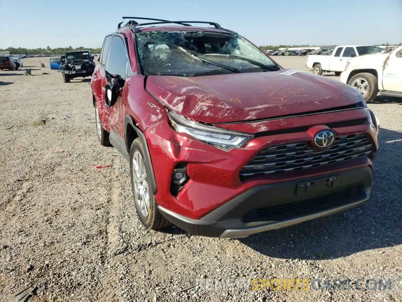 1 Photograph of a damaged car 2T3Y1RFV8NW198255 TOYOTA RAV4 2022