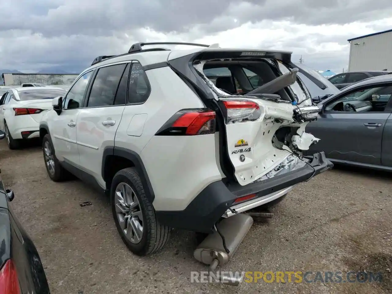 2 Photograph of a damaged car 2T3Y1RFVXNW236407 TOYOTA RAV4 2022