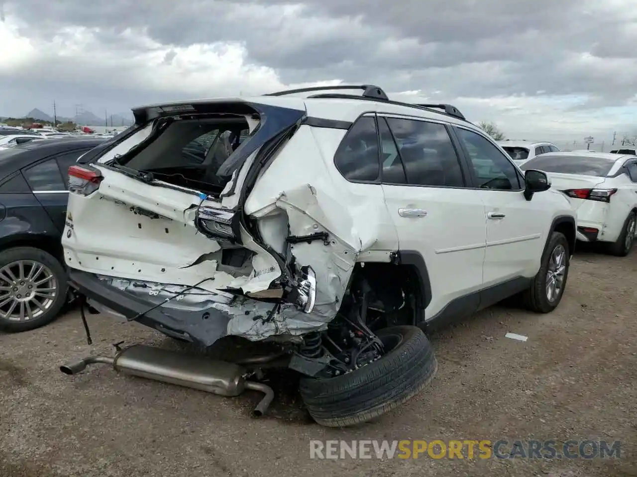 3 Photograph of a damaged car 2T3Y1RFVXNW236407 TOYOTA RAV4 2022