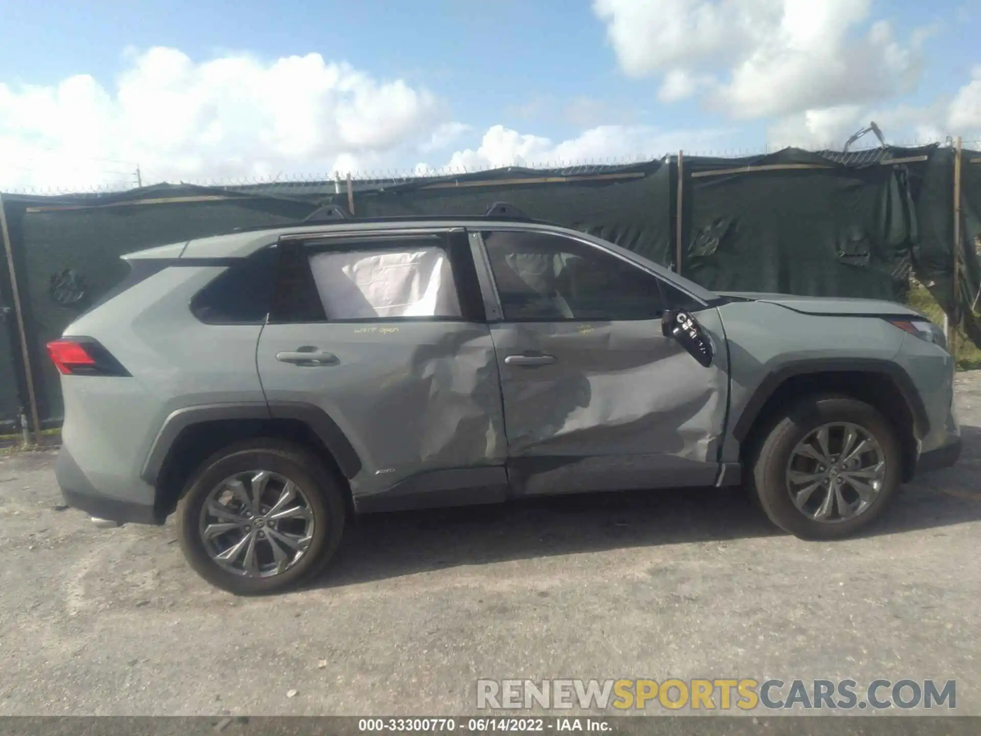 6 Photograph of a damaged car 4T3B6RFV1NU073380 TOYOTA RAV4 2022