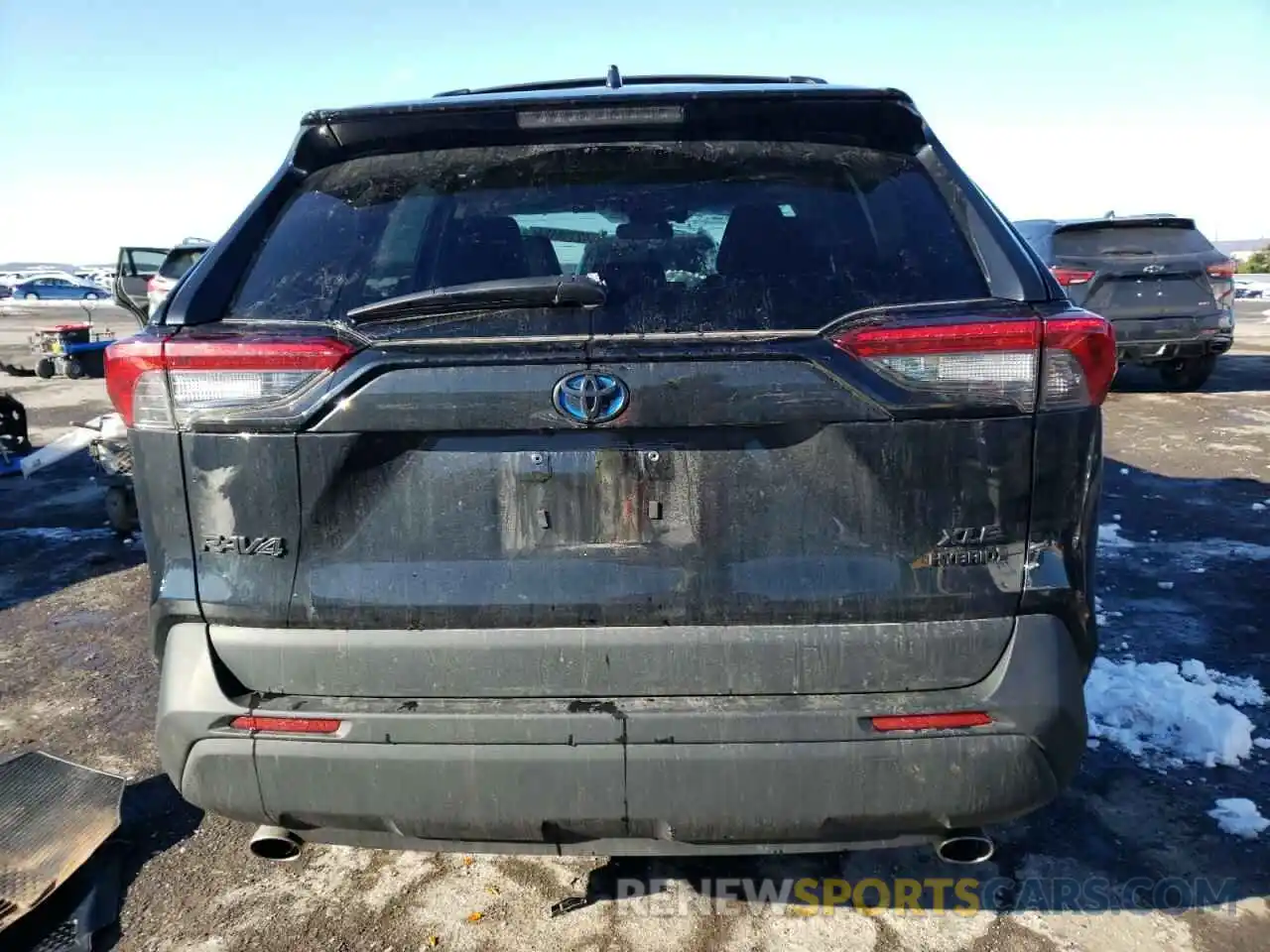 6 Photograph of a damaged car 4T3B6RFV2NU097364 TOYOTA RAV4 2022