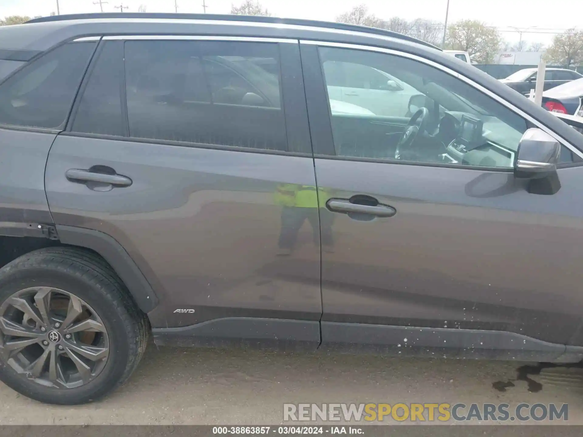 14 Photograph of a damaged car 4T3B6RFV6NU079689 TOYOTA RAV4 2022