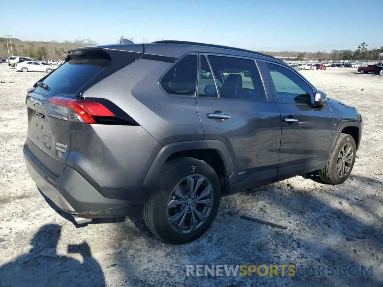 3 Photograph of a damaged car 4T3D6RFV0NU072147 TOYOTA RAV4 2022