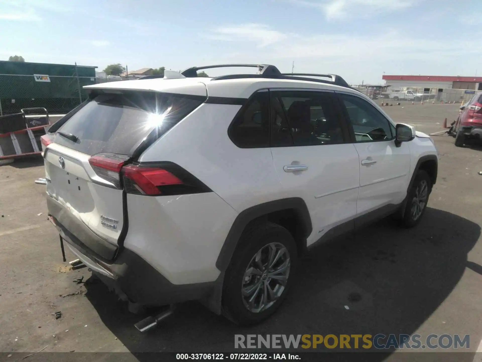 4 Photograph of a damaged car 4T3D6RFV1NU073842 TOYOTA RAV4 2022