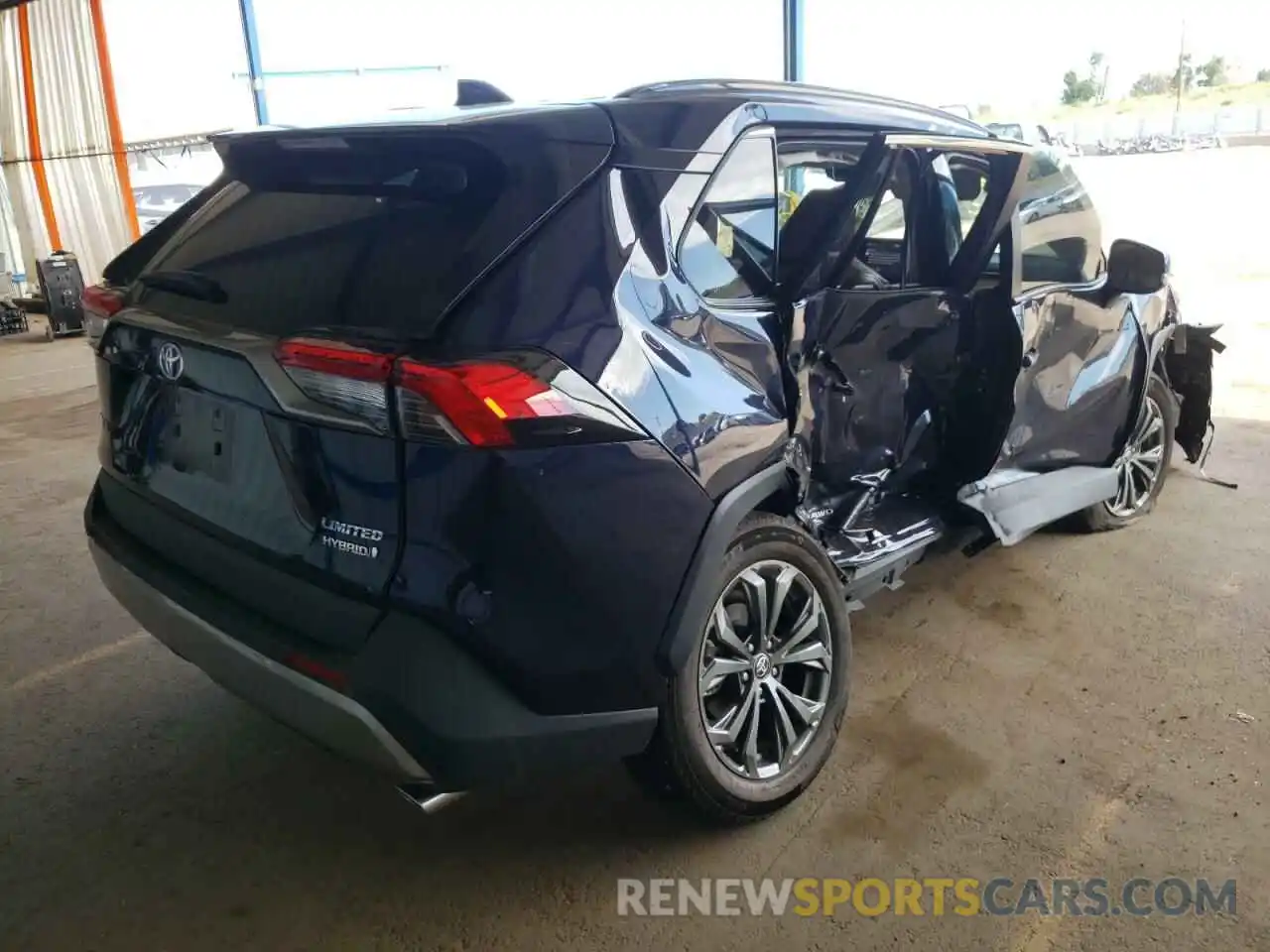 4 Photograph of a damaged car 4T3D6RFV2NU066897 TOYOTA RAV4 2022