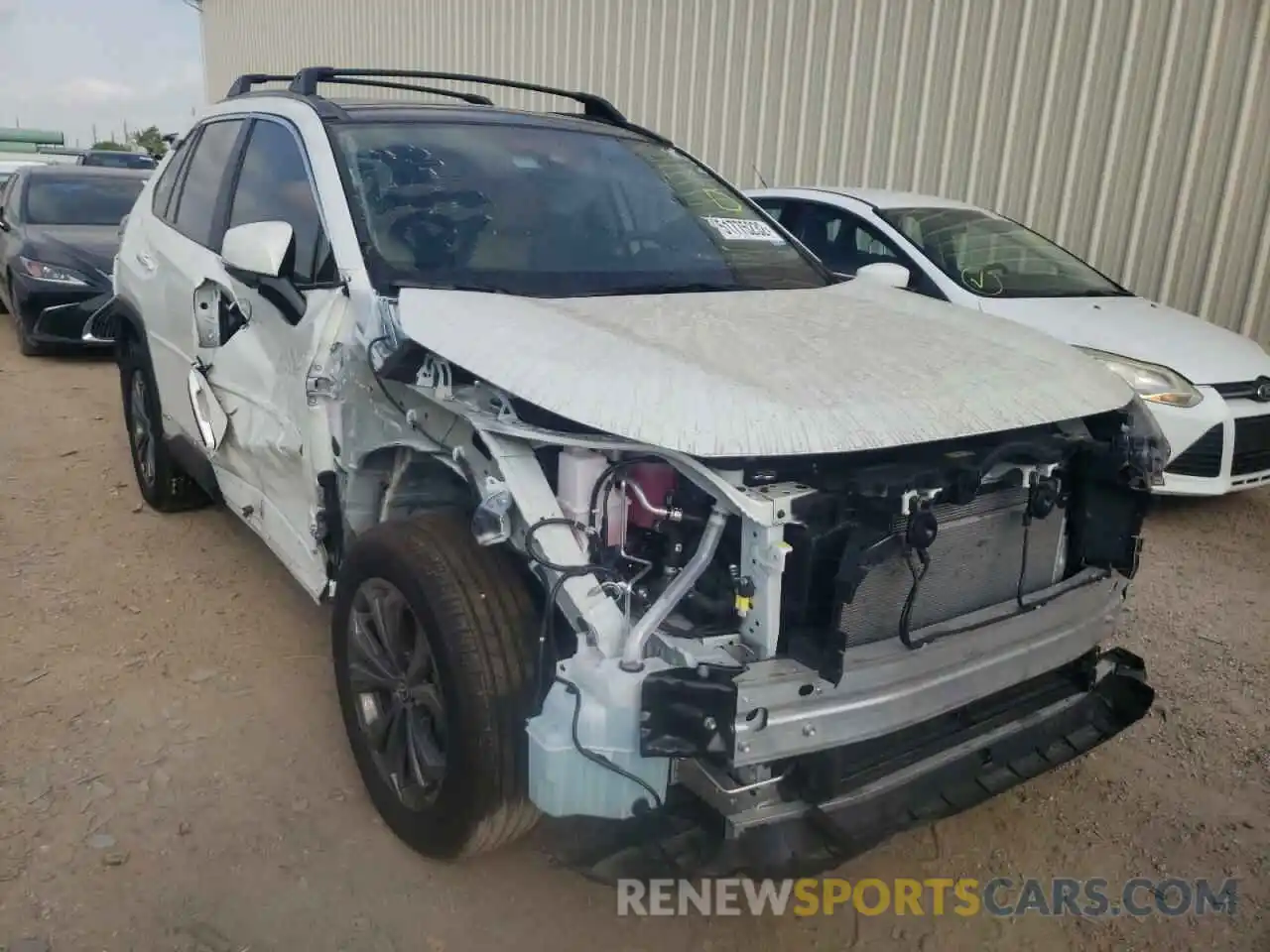 1 Photograph of a damaged car 4T3D6RFV5NU065209 TOYOTA RAV4 2022