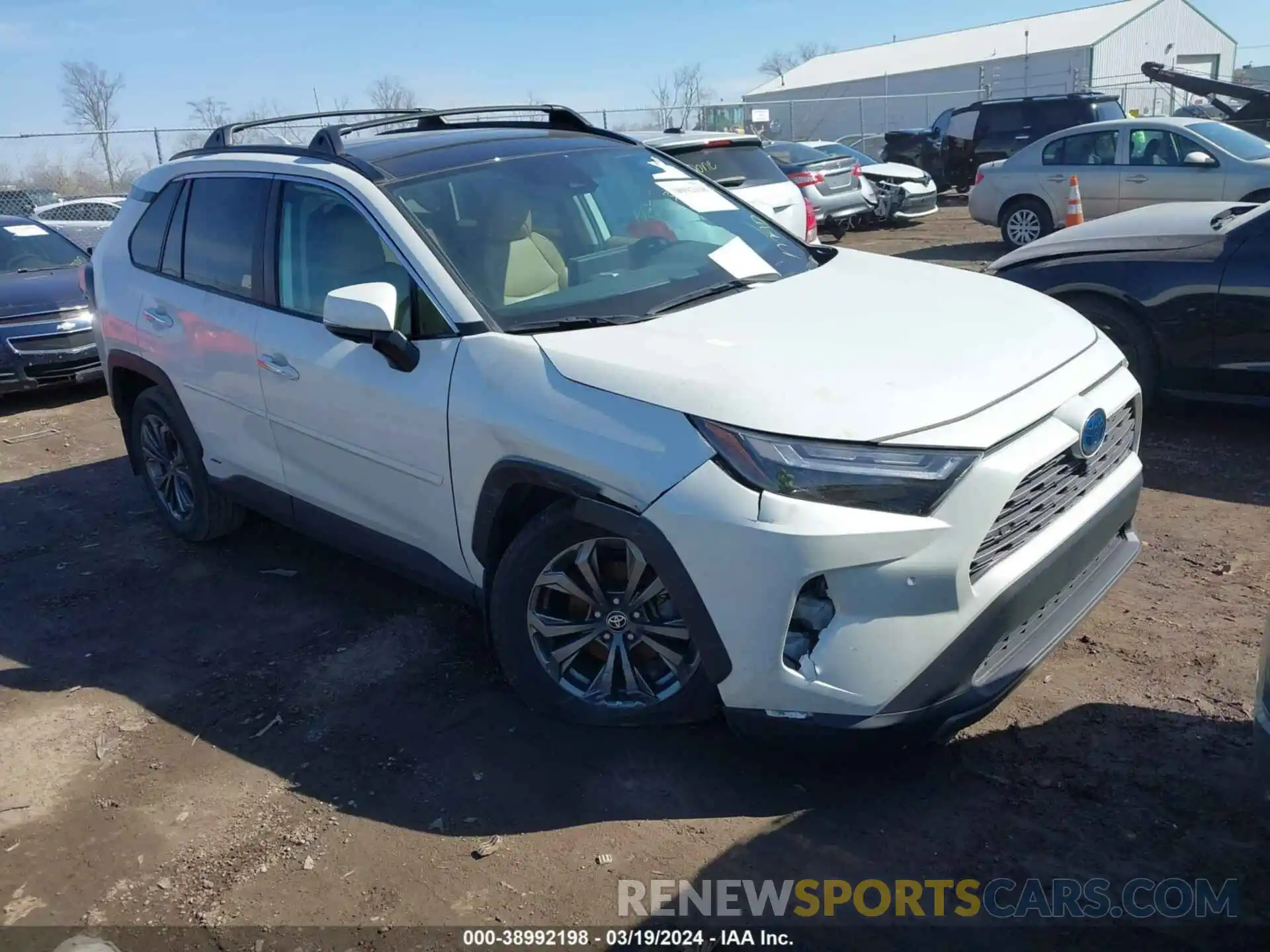 1 Photograph of a damaged car 4T3D6RFV6NU068295 TOYOTA RAV4 2022