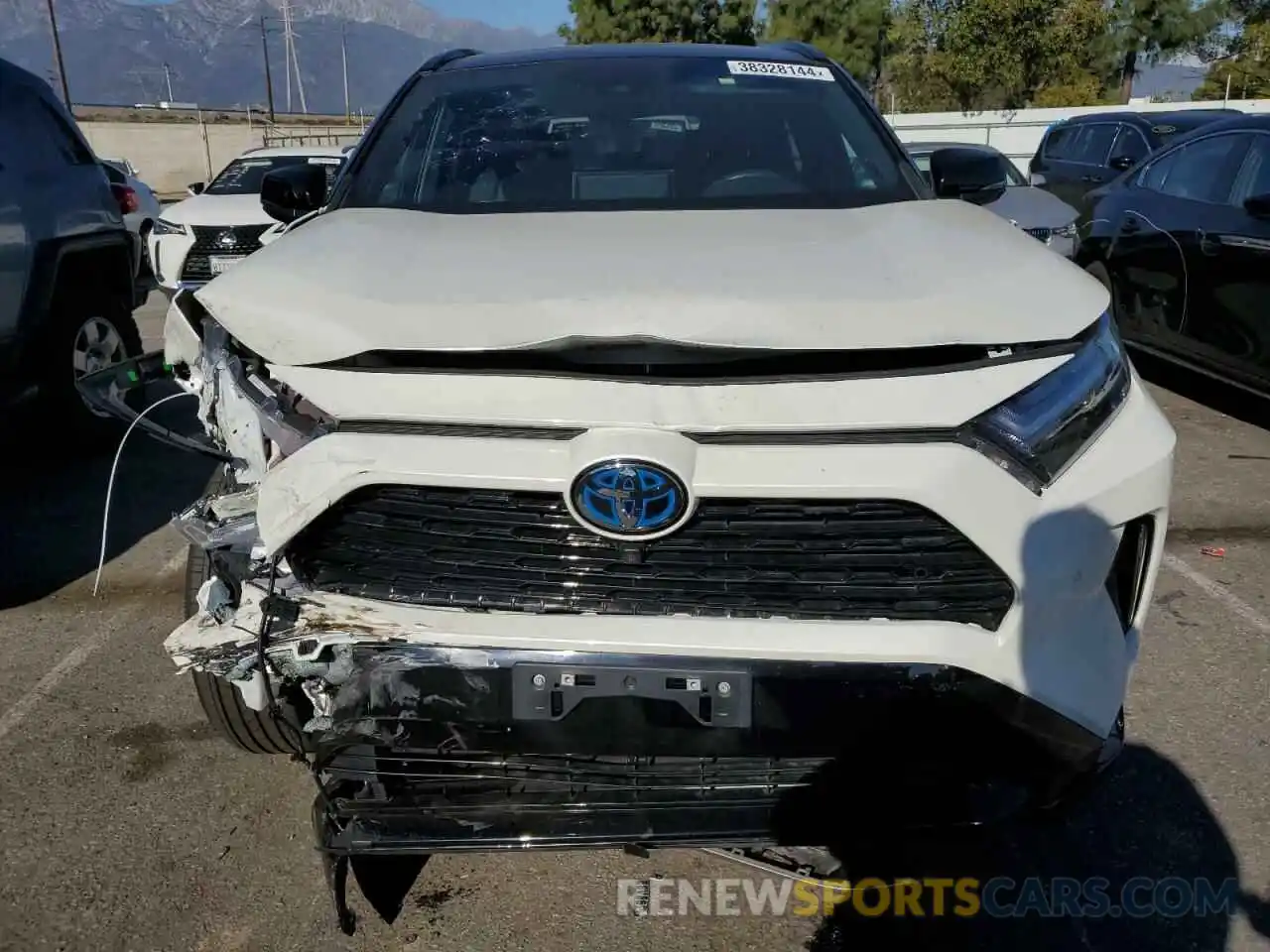 5 Photograph of a damaged car 4T3E6RFV0NU087672 TOYOTA RAV4 2022