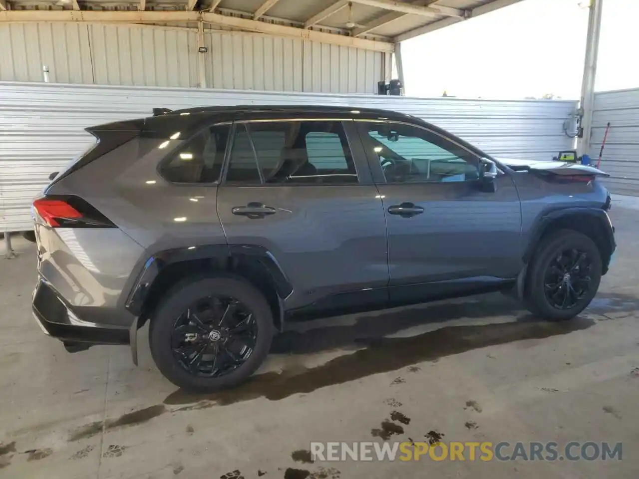 3 Photograph of a damaged car 4T3E6RFV0NU092421 TOYOTA RAV4 2022