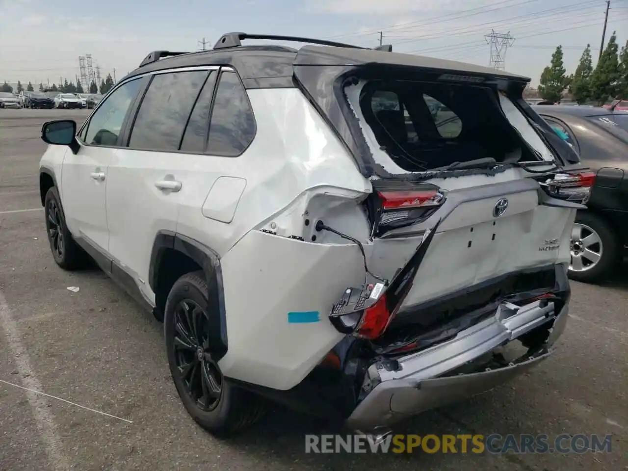 3 Photograph of a damaged car 4T3E6RFV1NU075482 TOYOTA RAV4 2022