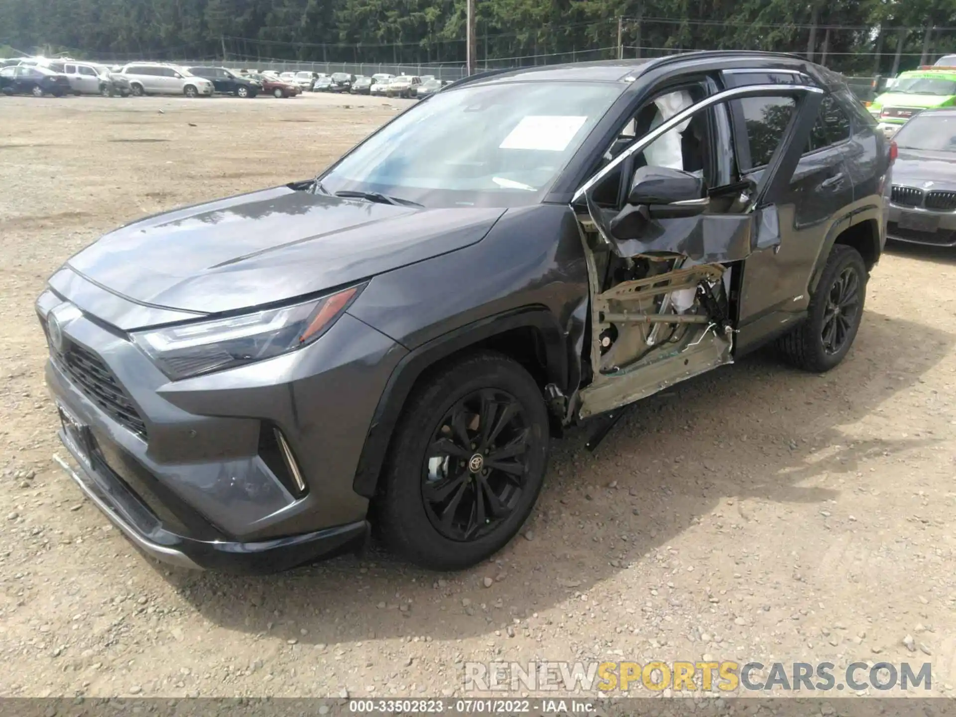 2 Photograph of a damaged car 4T3E6RFV5NU076604 TOYOTA RAV4 2022