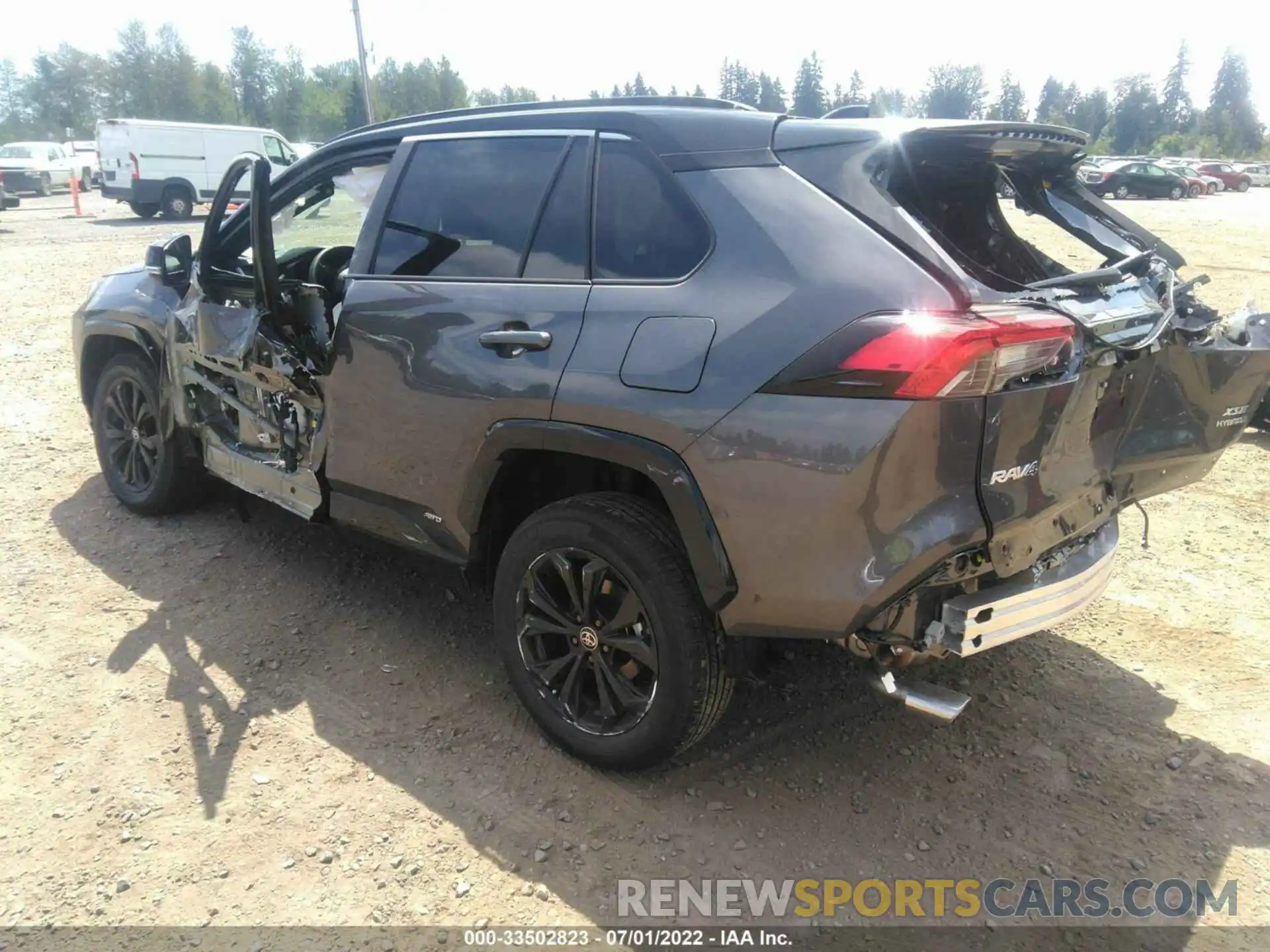 3 Photograph of a damaged car 4T3E6RFV5NU076604 TOYOTA RAV4 2022