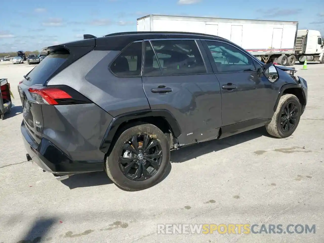 3 Photograph of a damaged car 4T3E6RFV5NU082029 TOYOTA RAV4 2022