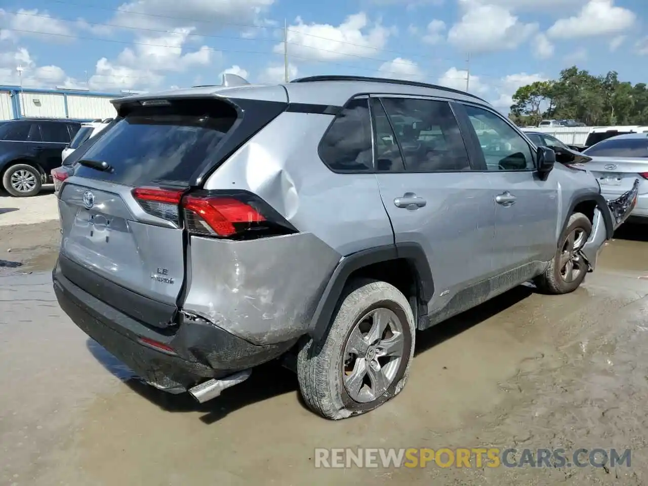 4 Photograph of a damaged car 4T3LWRFV1NU065820 TOYOTA RAV4 2022