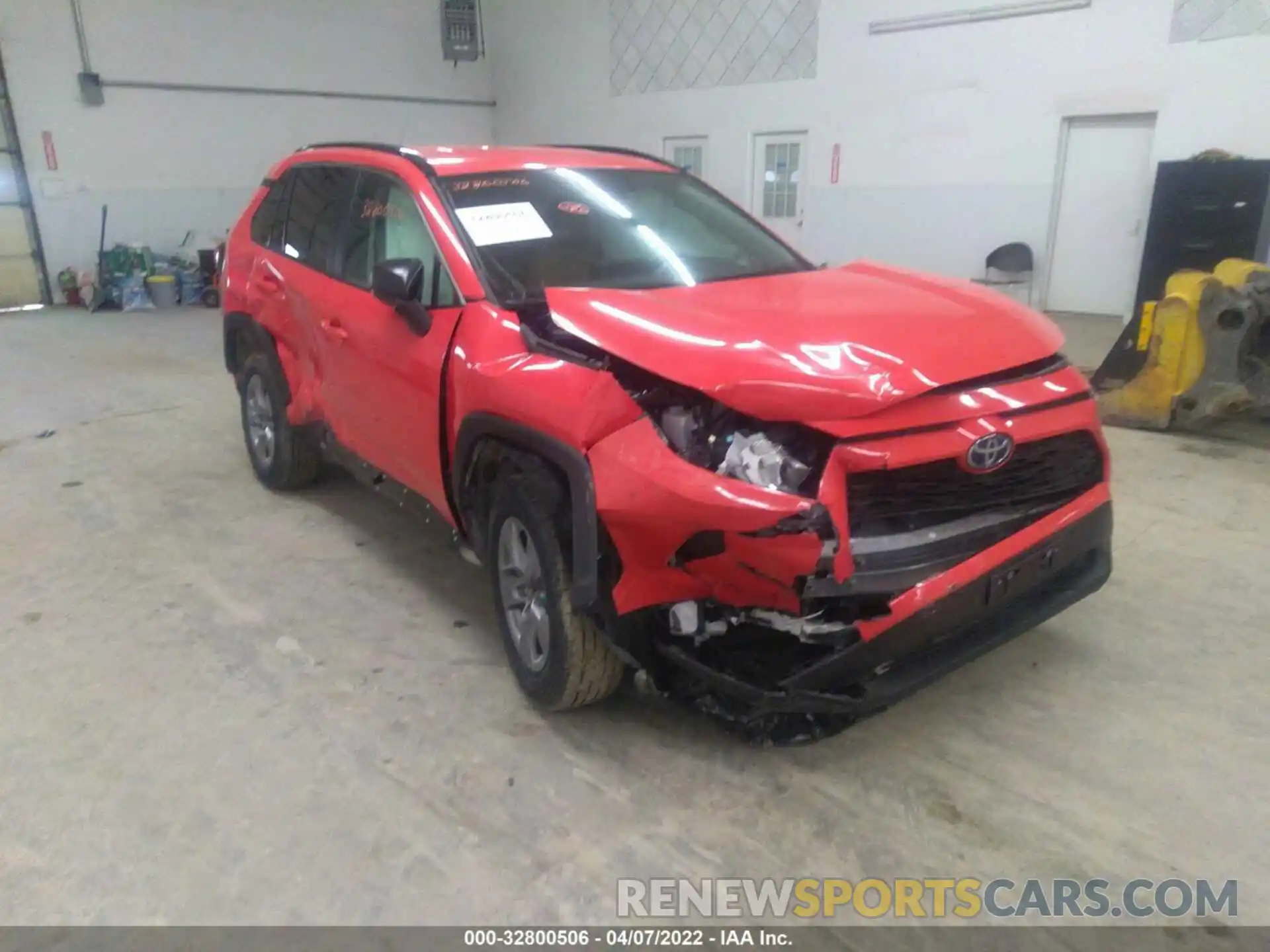 1 Photograph of a damaged car 4T3LWRFV6NU050858 TOYOTA RAV4 2022