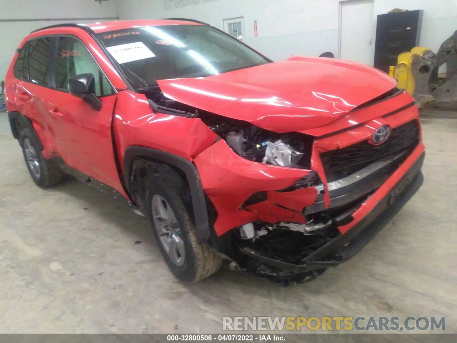 6 Photograph of a damaged car 4T3LWRFV6NU050858 TOYOTA RAV4 2022