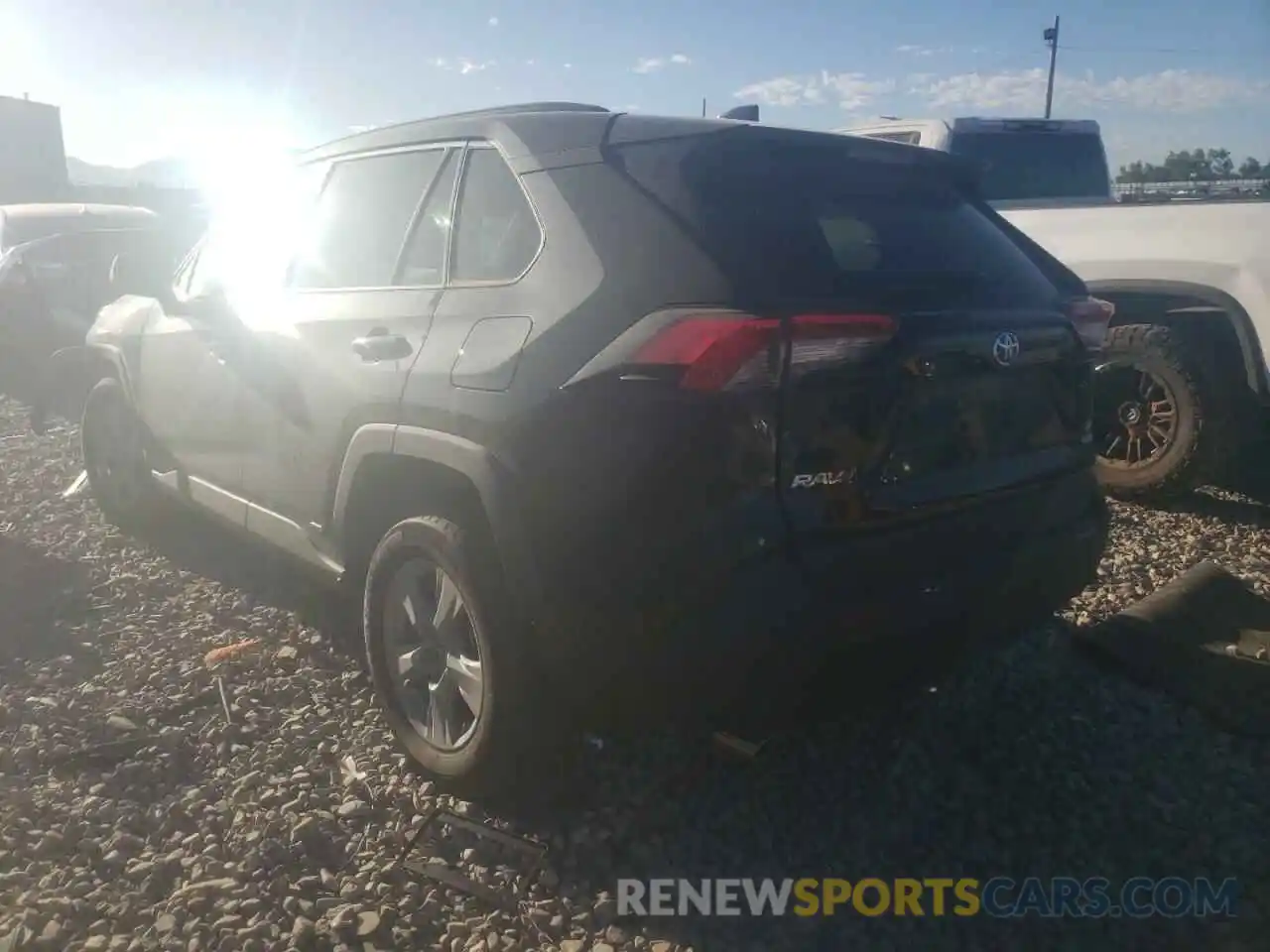 3 Photograph of a damaged car 4T3MWRFV3NU051843 TOYOTA RAV4 2022