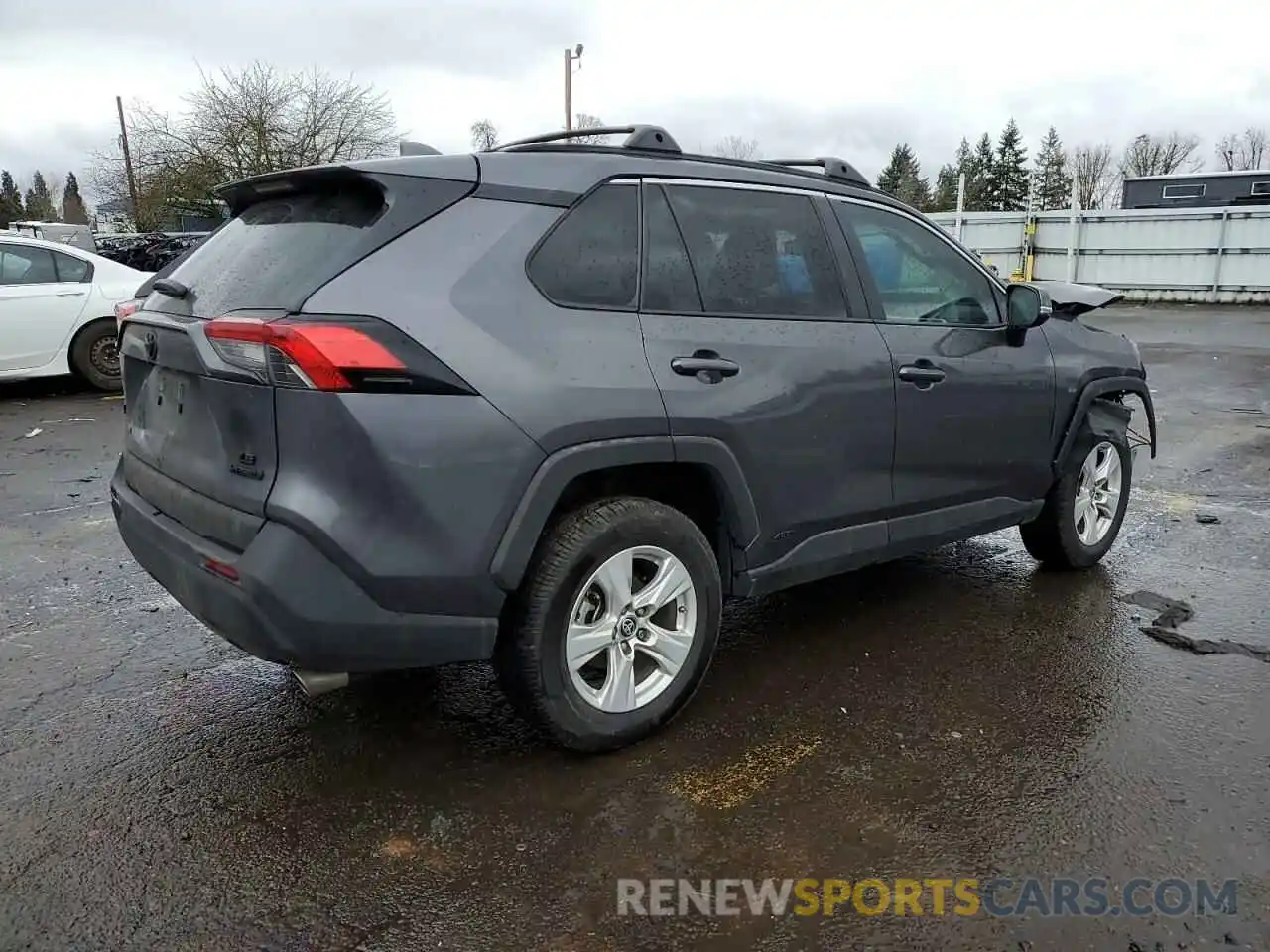 3 Photograph of a damaged car 4T3MWRFV8NU073241 TOYOTA RAV4 2022