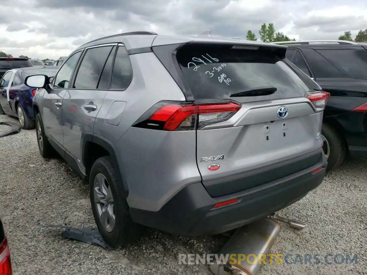 3 Photograph of a damaged car 4T3MWRFV9NU052916 TOYOTA RAV4 2022