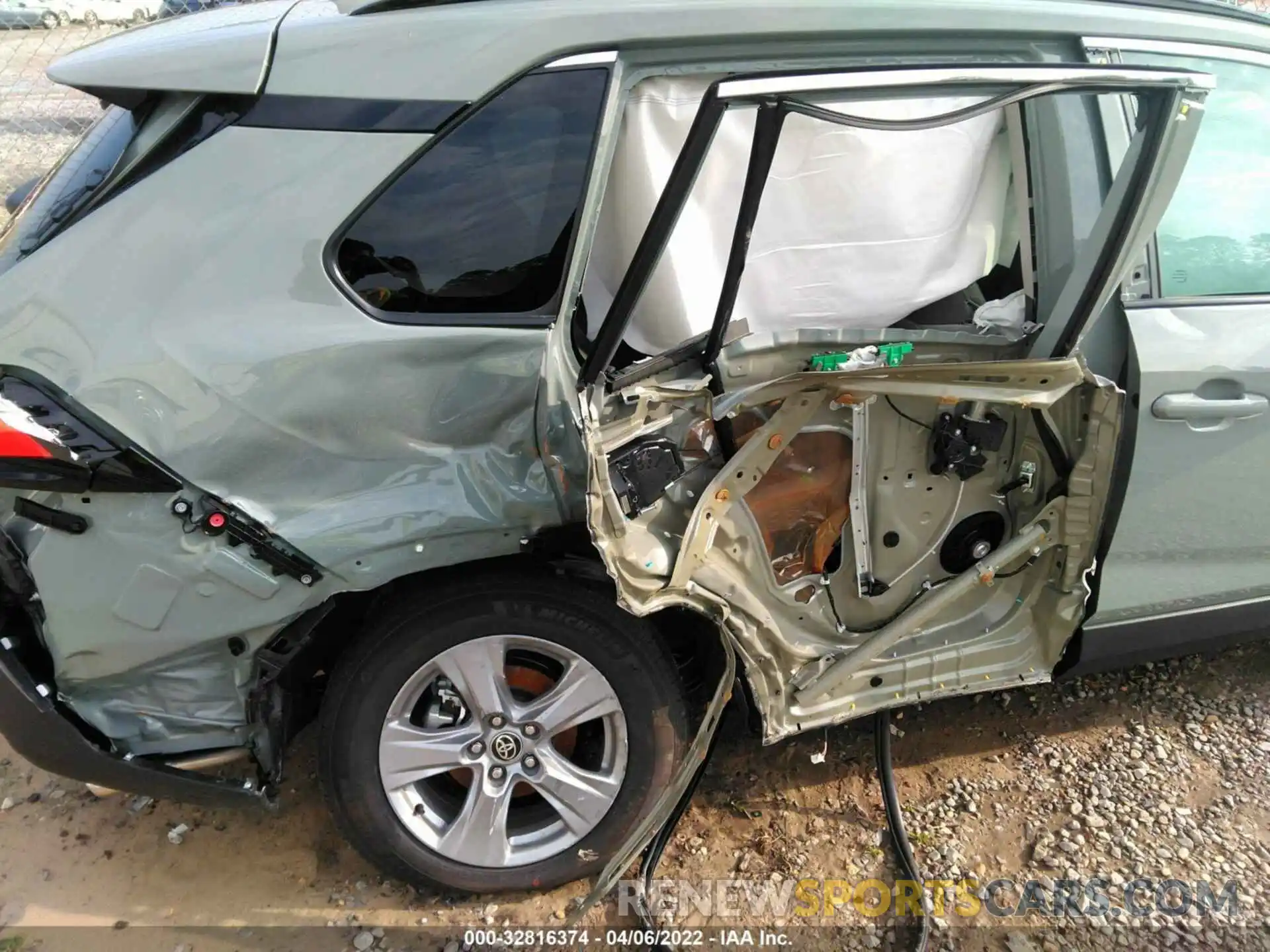 6 Photograph of a damaged car 4T3RWRFV2NU054318 TOYOTA RAV4 2022