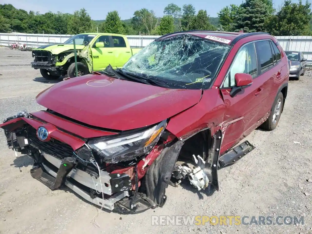 2 Photograph of a damaged car 4T3RWRFV4NU055034 TOYOTA RAV4 2022