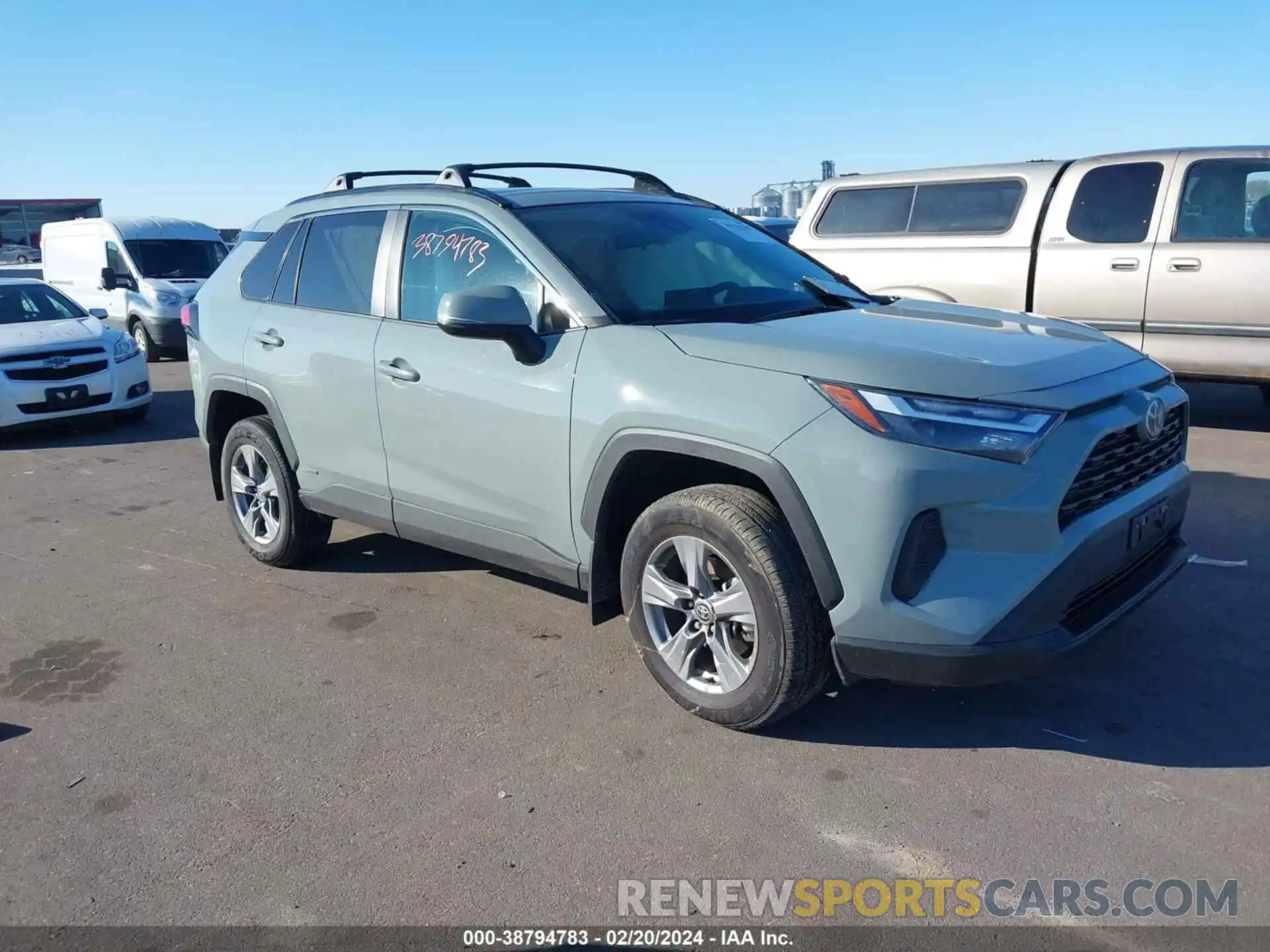 1 Photograph of a damaged car 4T3RWRFV4NU068267 TOYOTA RAV4 2022