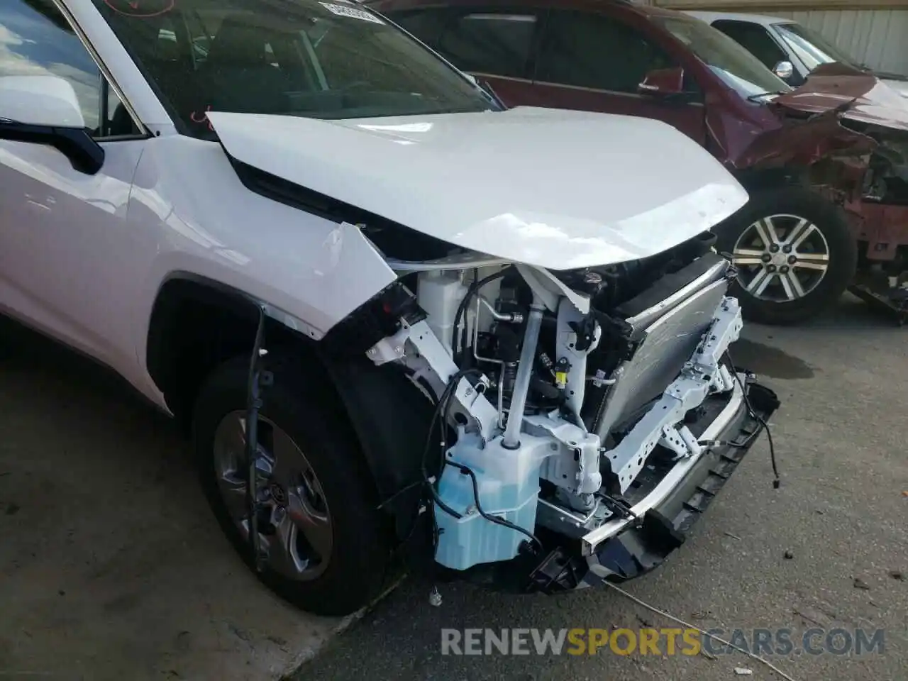 9 Photograph of a damaged car 4T3RWRFV4NU071136 TOYOTA RAV4 2022