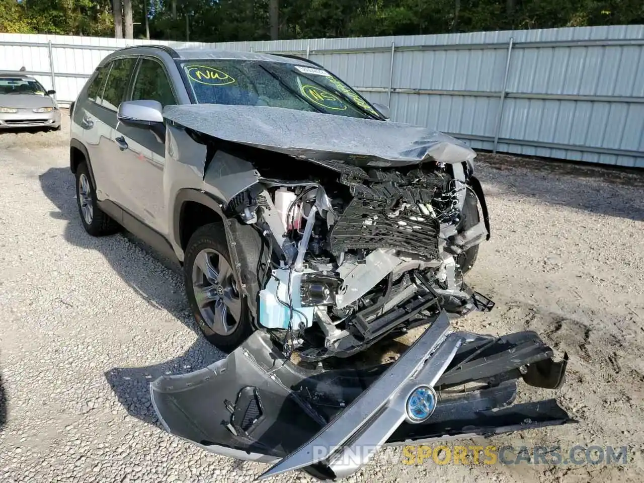 1 Photograph of a damaged car 4T3RWRFV5NU063305 TOYOTA RAV4 2022