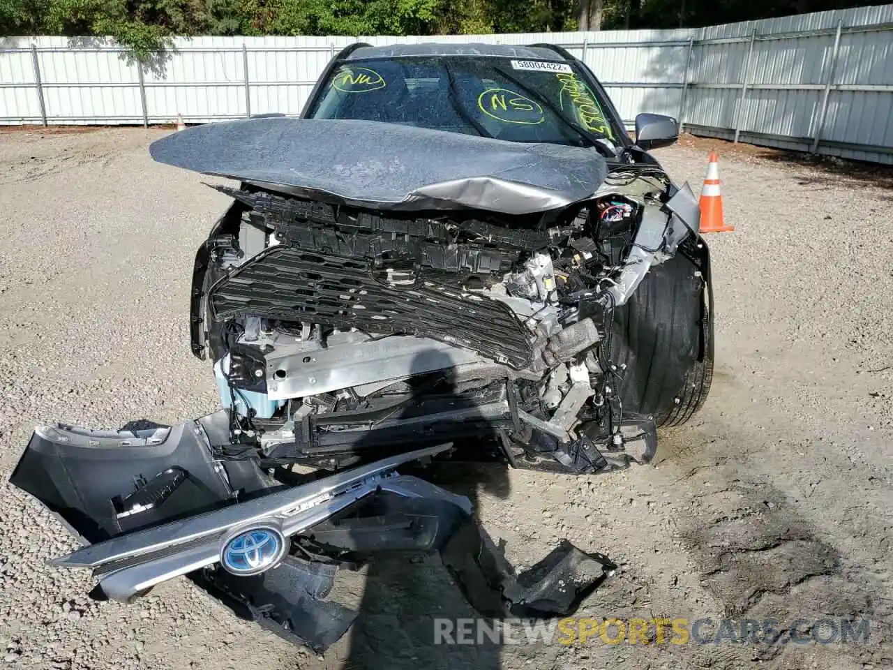 9 Photograph of a damaged car 4T3RWRFV5NU063305 TOYOTA RAV4 2022