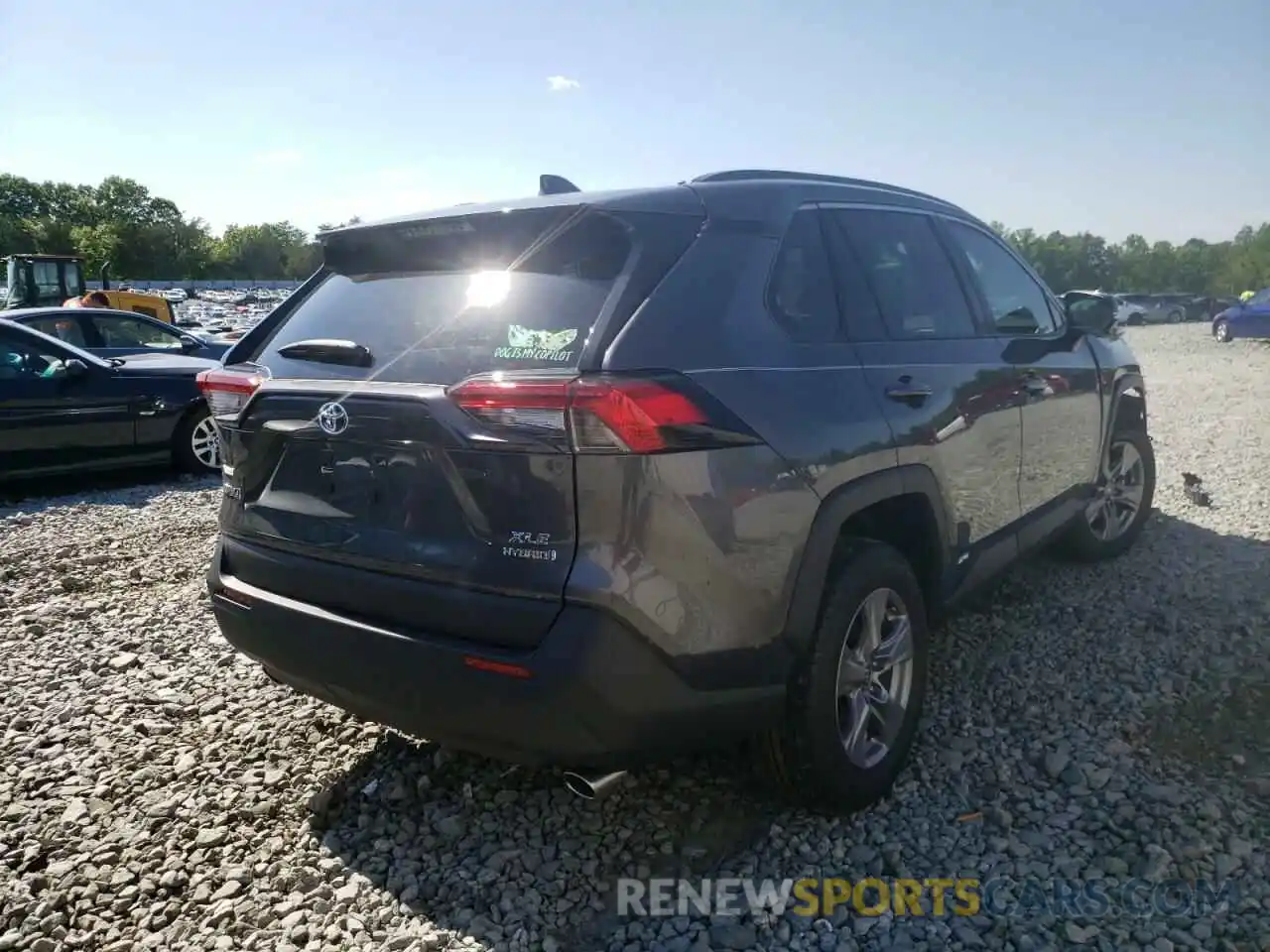 4 Photograph of a damaged car 4T3RWRFV6NU062258 TOYOTA RAV4 2022