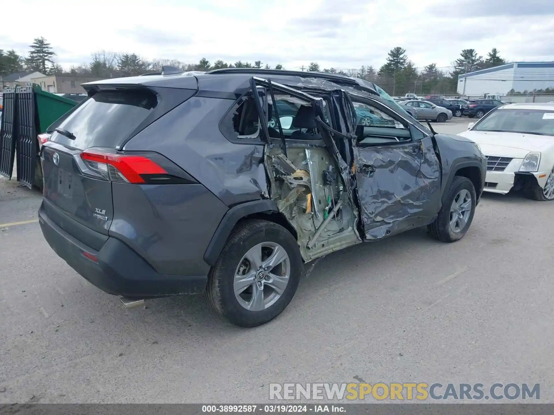 4 Photograph of a damaged car 4T3RWRFV9NU051660 TOYOTA RAV4 2022