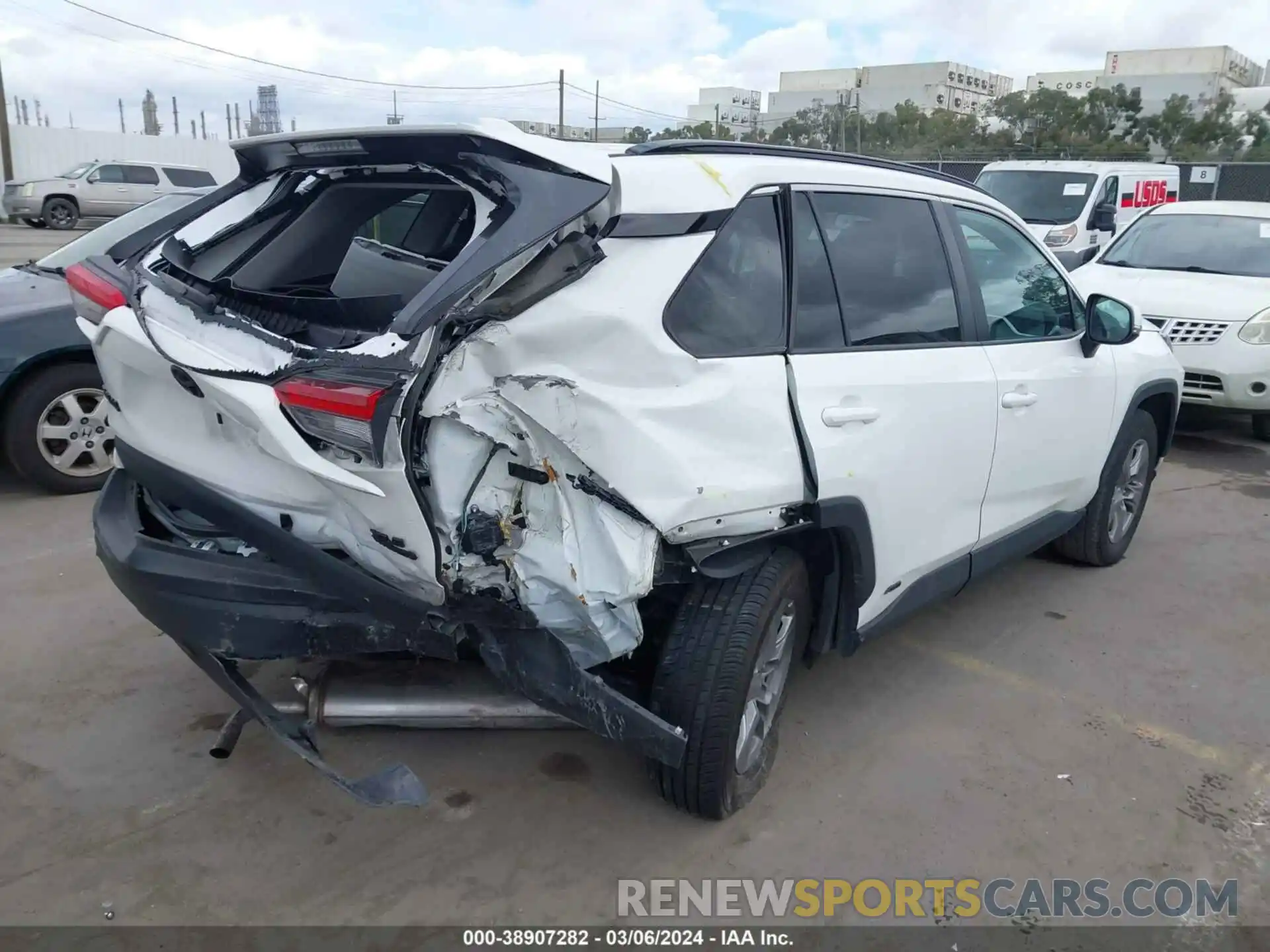 4 Photograph of a damaged car 4T3RWRFVXNU055152 TOYOTA RAV4 2022