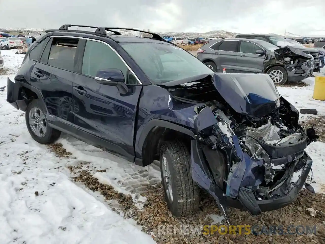 4 Photograph of a damaged car 4T3RWRFVXNU065356 TOYOTA RAV4 2022