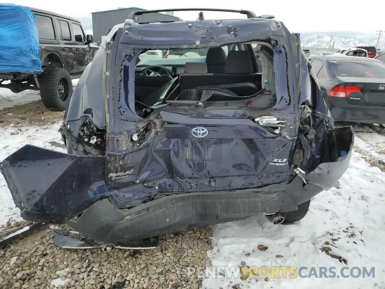 6 Photograph of a damaged car 4T3RWRFVXNU065356 TOYOTA RAV4 2022