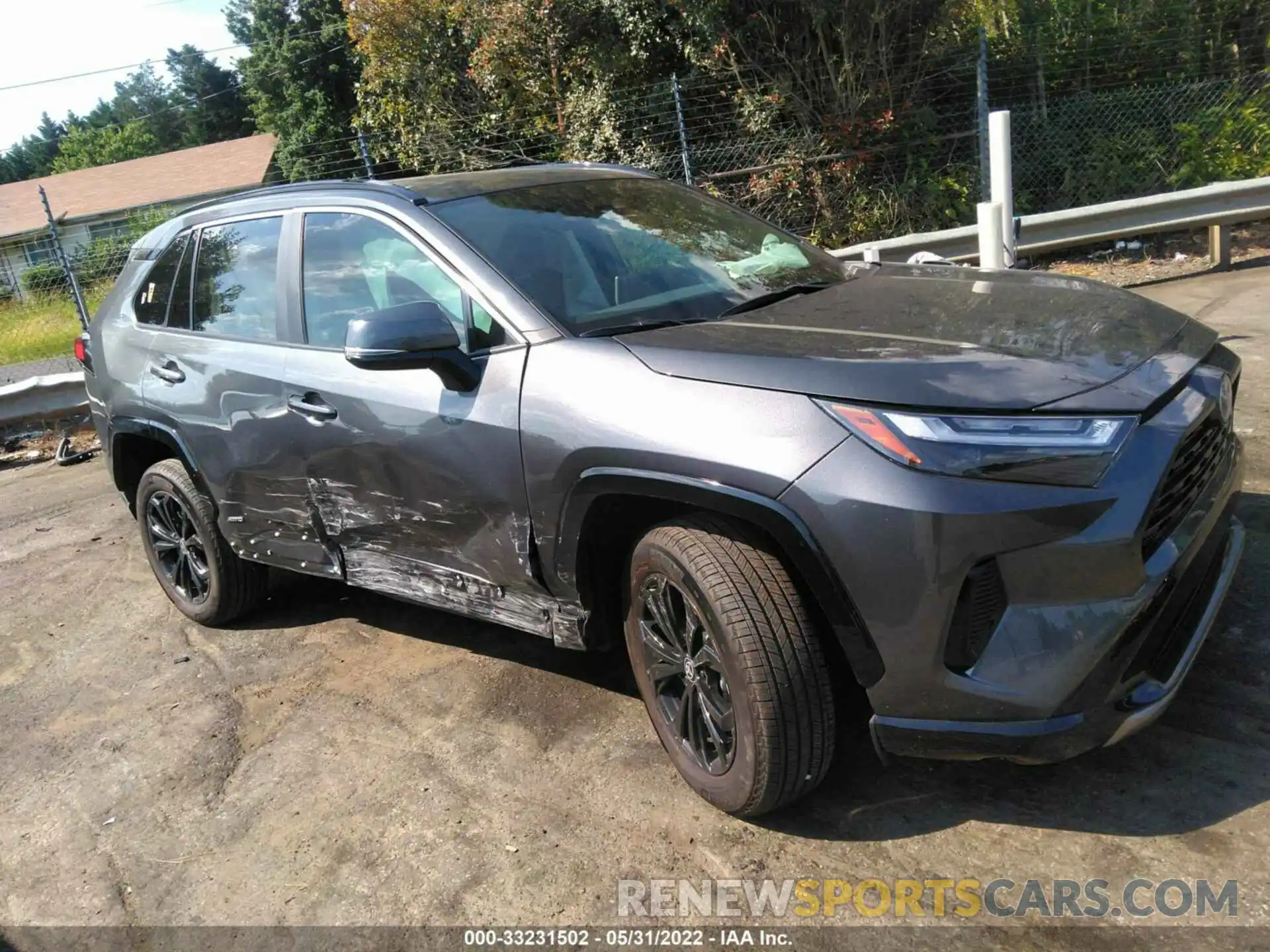 1 Photograph of a damaged car 4T3T6RFV1NU064764 TOYOTA RAV4 2022