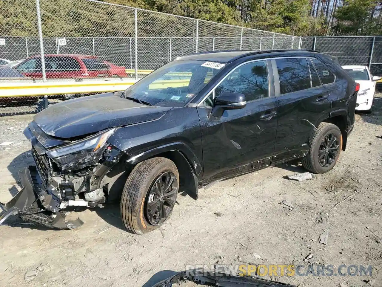 1 Photograph of a damaged car 4T3T6RFV3NU102219 TOYOTA RAV4 2022