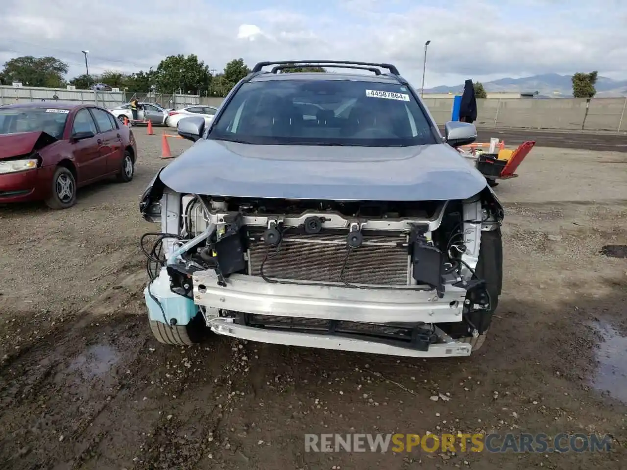 5 Photograph of a damaged car 4T3T6RFV9NU075382 TOYOTA RAV4 2022