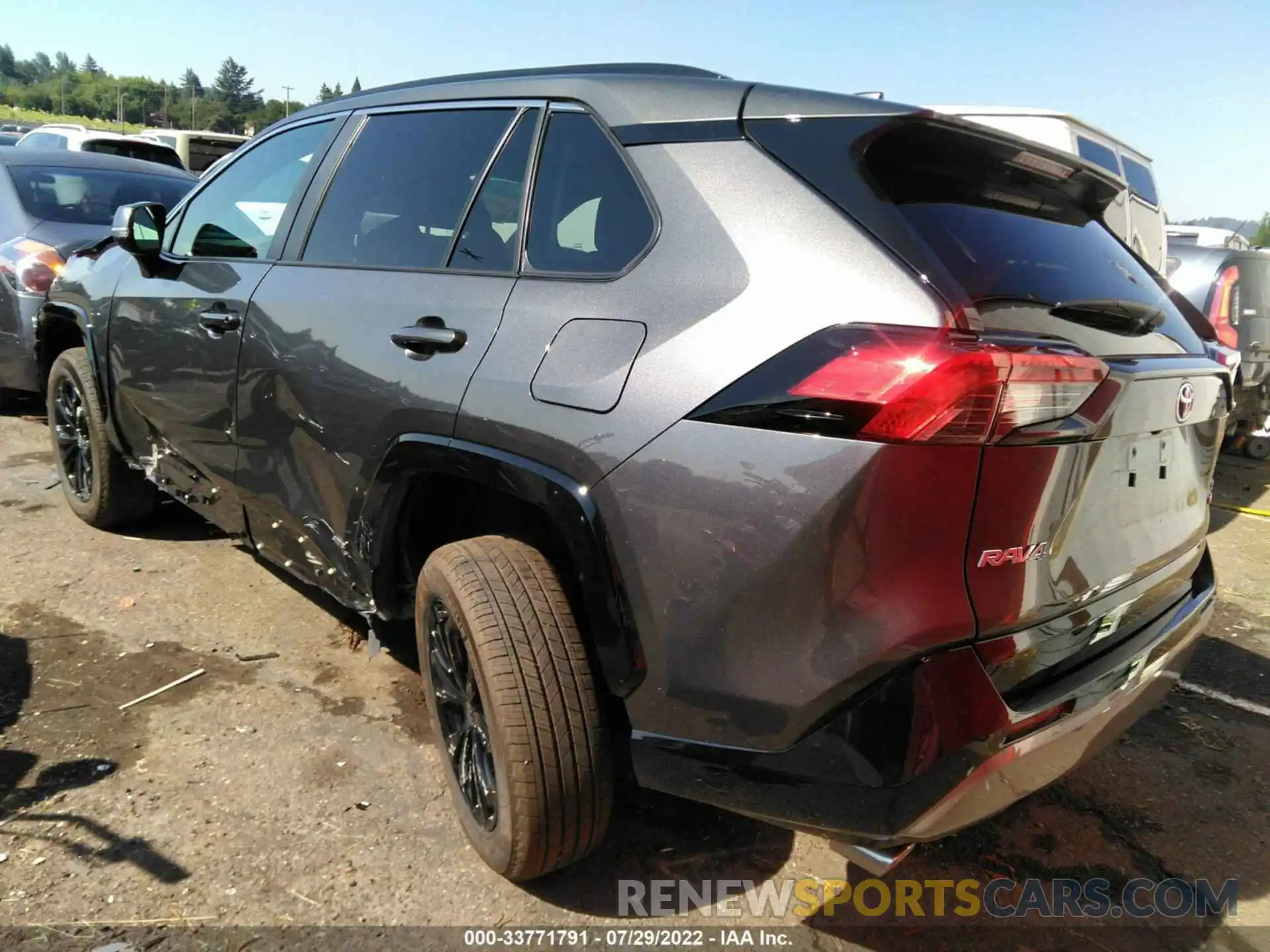 3 Photograph of a damaged car 4T3T6RFVXNU069686 TOYOTA RAV4 2022