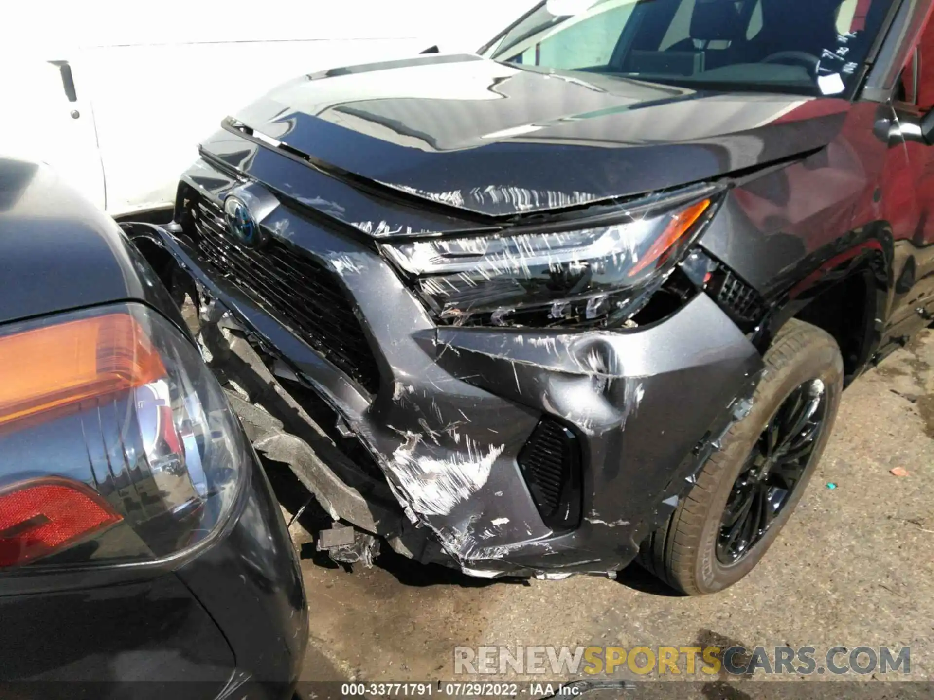 6 Photograph of a damaged car 4T3T6RFVXNU069686 TOYOTA RAV4 2022