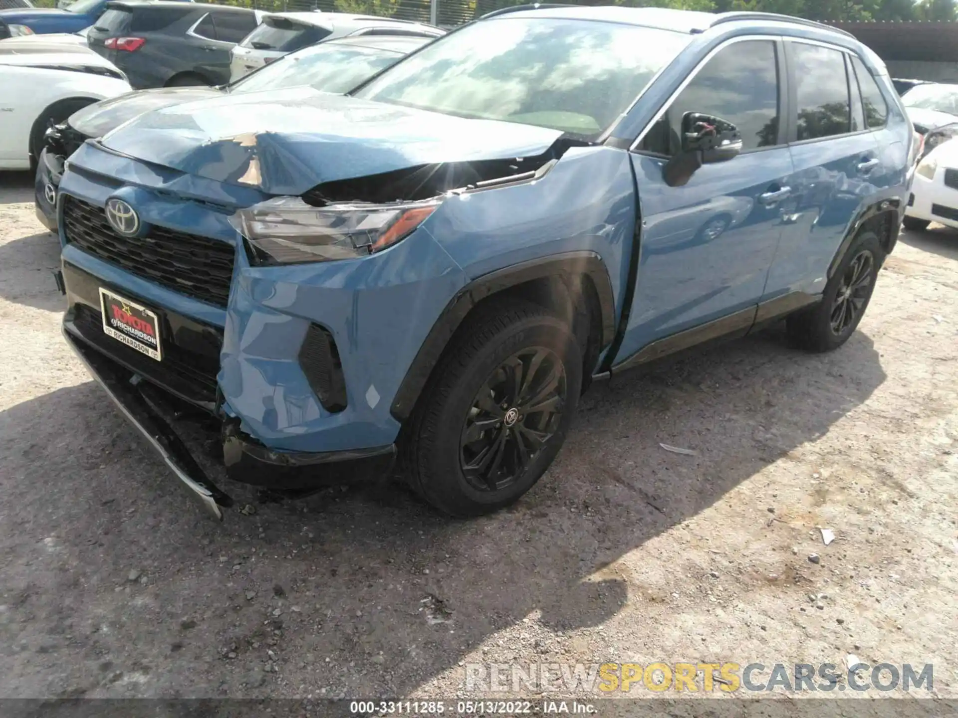 2 Photograph of a damaged car JTM16RFV3NJ017127 TOYOTA RAV4 2022